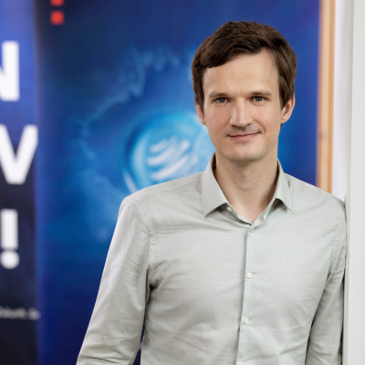 Dr. Florian Zenglein Dr. Florian Zenglein