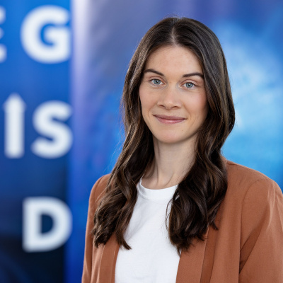 Dr. Janine Heck Dr. Janine Heck